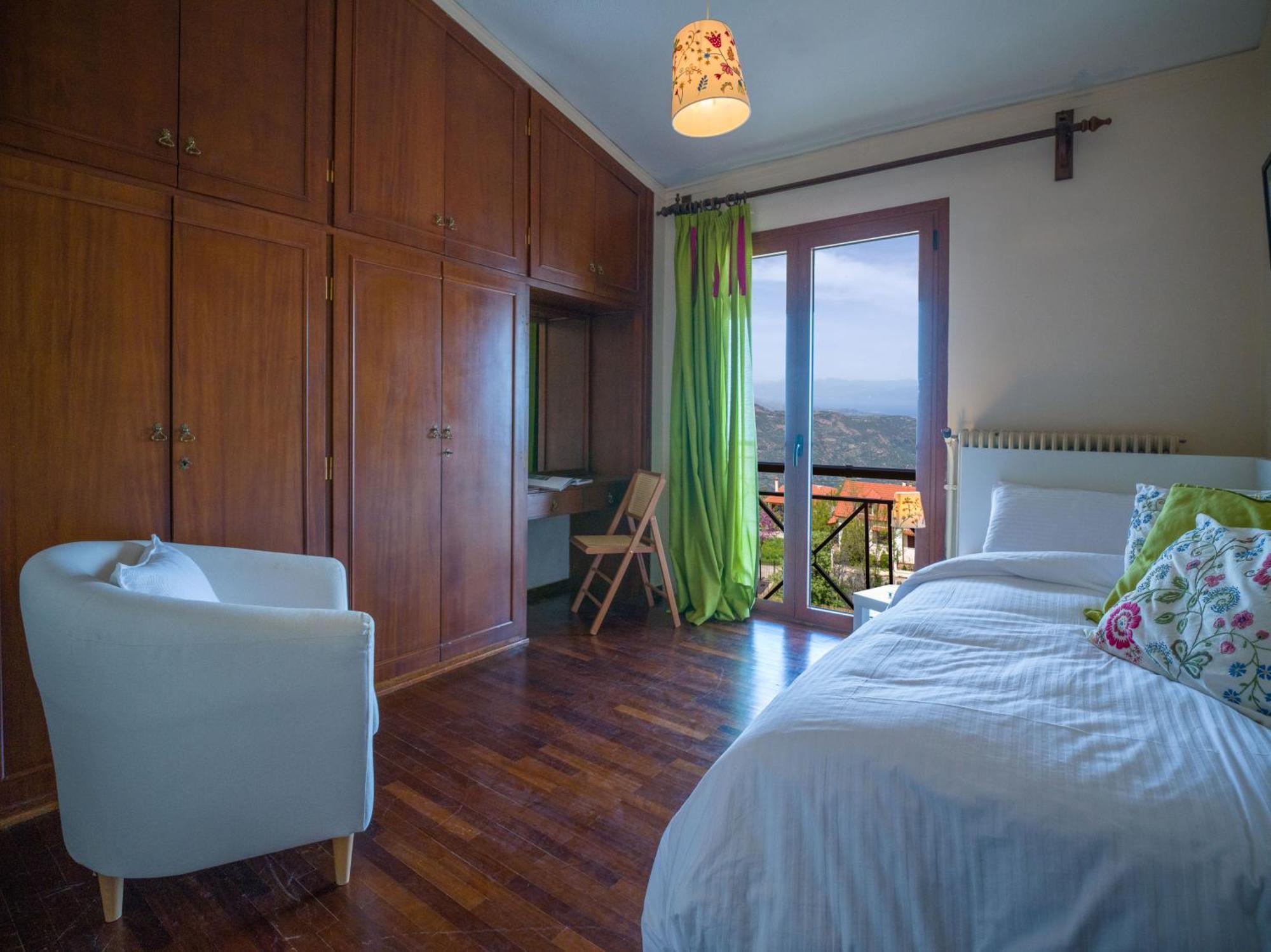 Traditional Luxury Villa Armonia Aigio Dış mekan fotoğraf